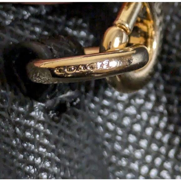 Coach New York ~ 2016 ~ 75th Anniversary Elegantly Smooth Black Leather Wristlet - Picture 11 of 16